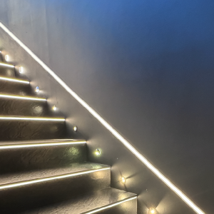 25._Controlador de escaleras ILUCONSTAIRAPP